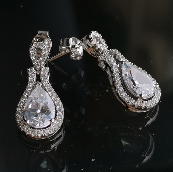 Nwt Sterling Silver CZ teardrop earrings - Picture 2 of 4